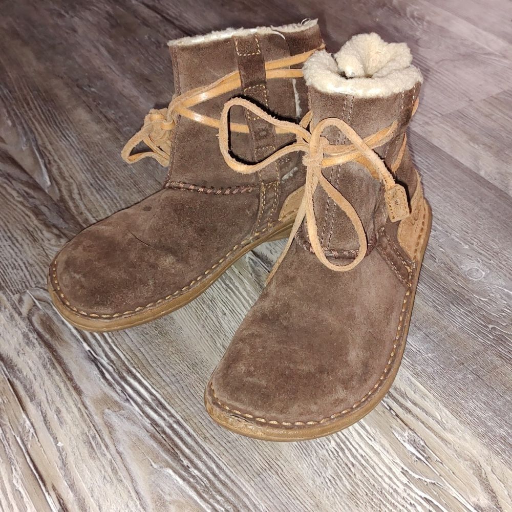 UGG 'La Jolla' Boots chocolate Youth size 3
